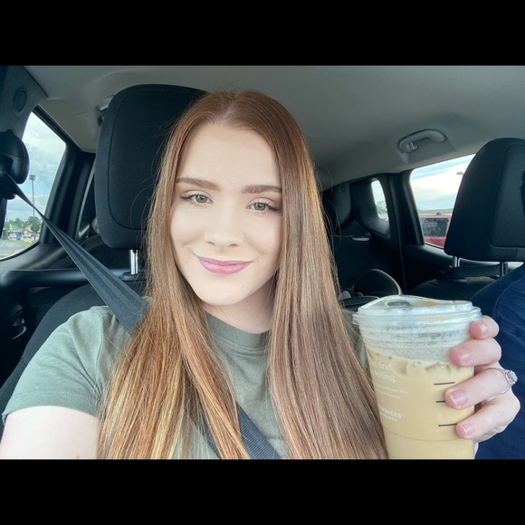 Meet your Posher, Amber - Picture 1 of 1